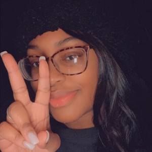 Meet your Posher, Kierra